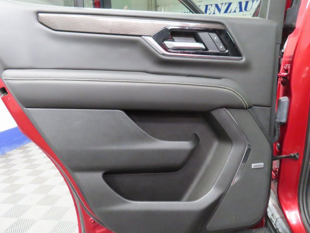 Used 2025 GMC Yukon Elevation w/ LPO, Floor Liner Package image 53