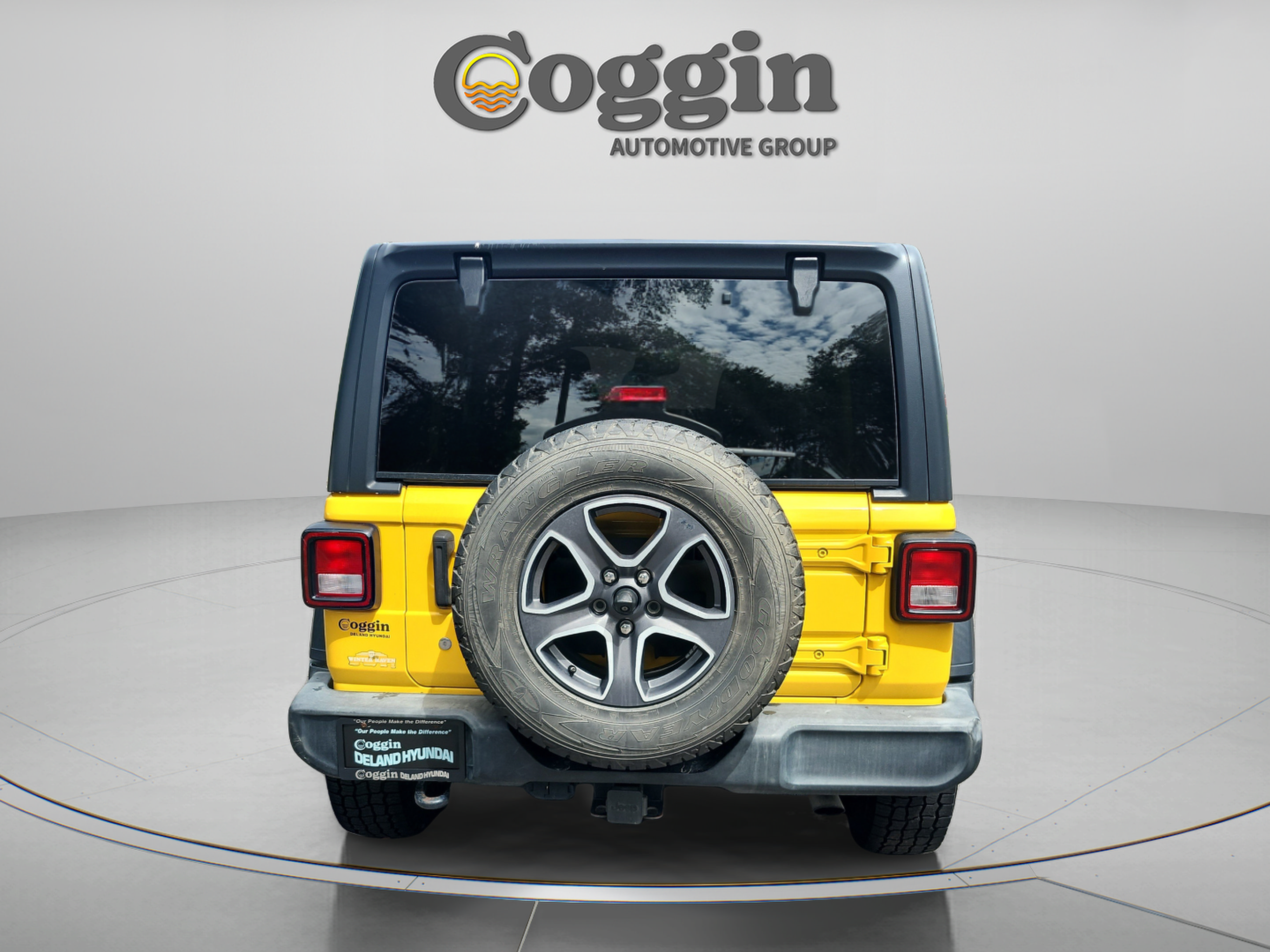 Used 2018 Jeep Wrangler Unlimited Sport AWD/4WD image 4