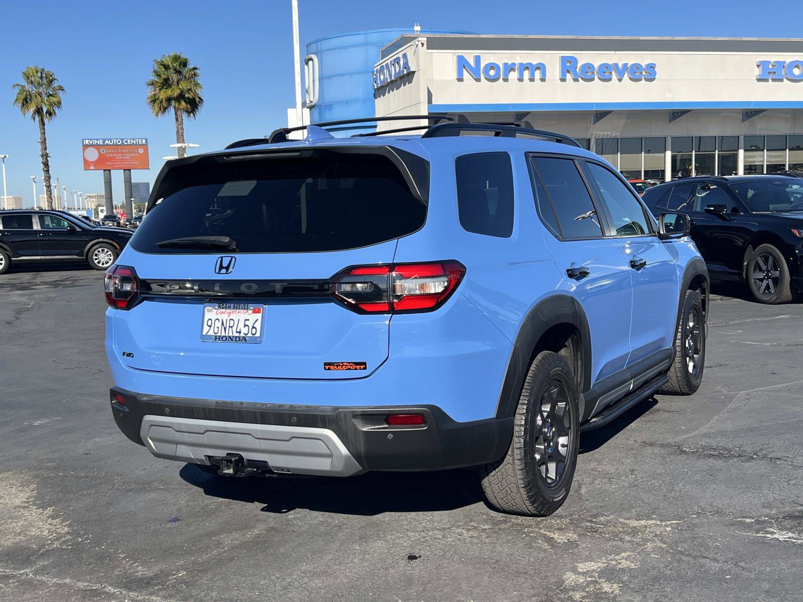 Used 2023 Honda Pilot TrailSport image 29