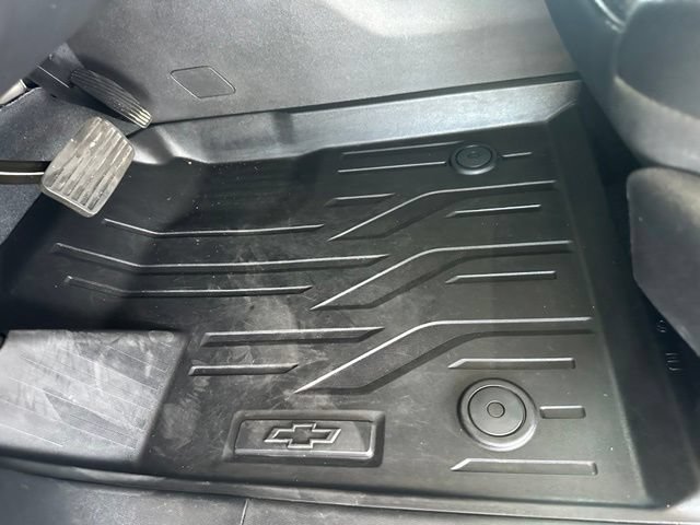 Used 2025 Chevrolet Silverado EV RST AWD/4WD image 33