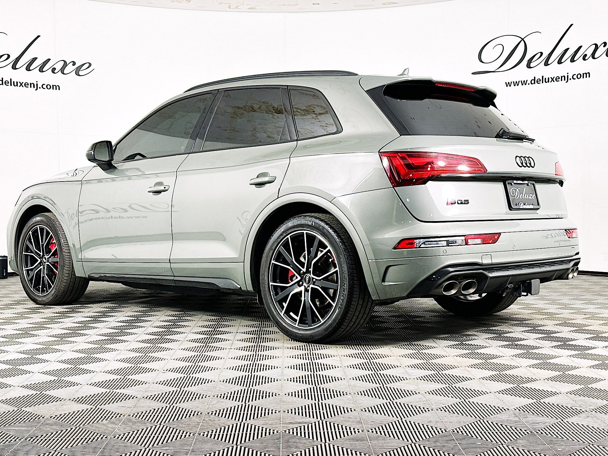 Used 2024 Audi SQ5 Premium Plus w/ Premium Plus Package AWD/4WD image 4