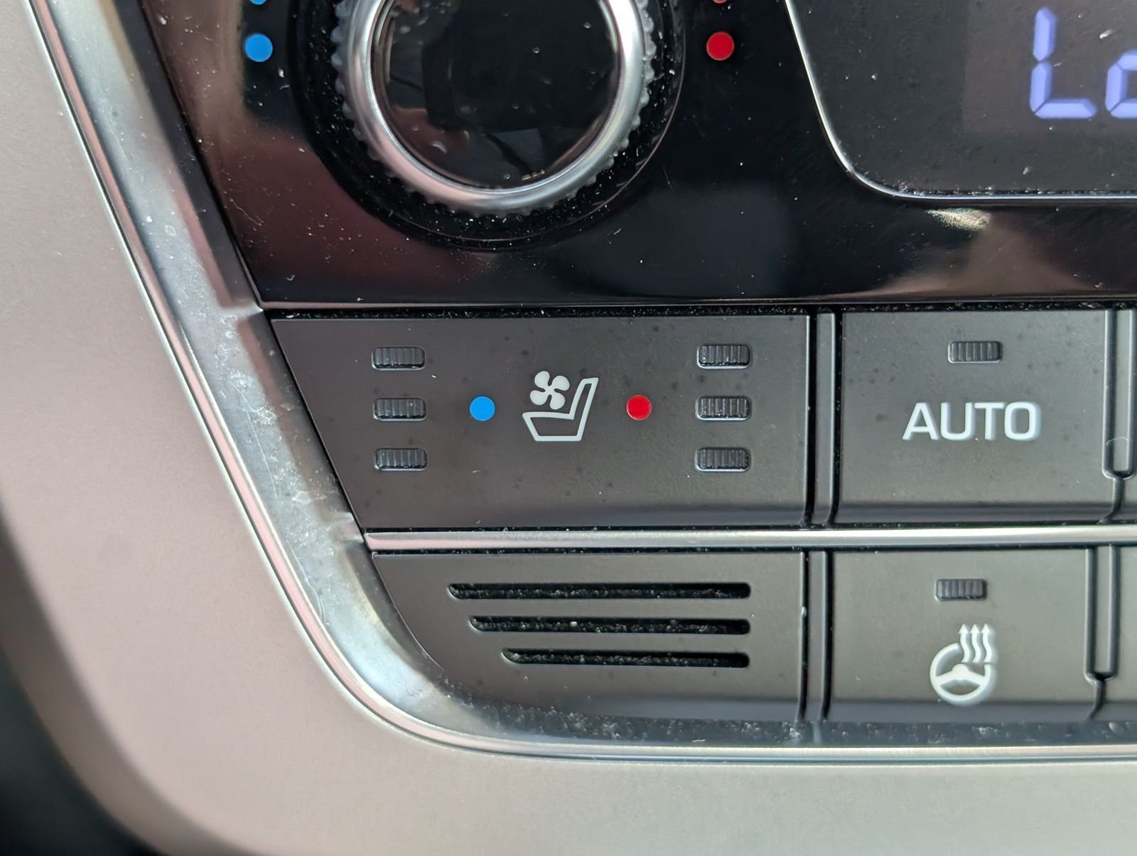 Used 2016 Hyundai Sonata Limited w/ Option Group 05 FWD image 20