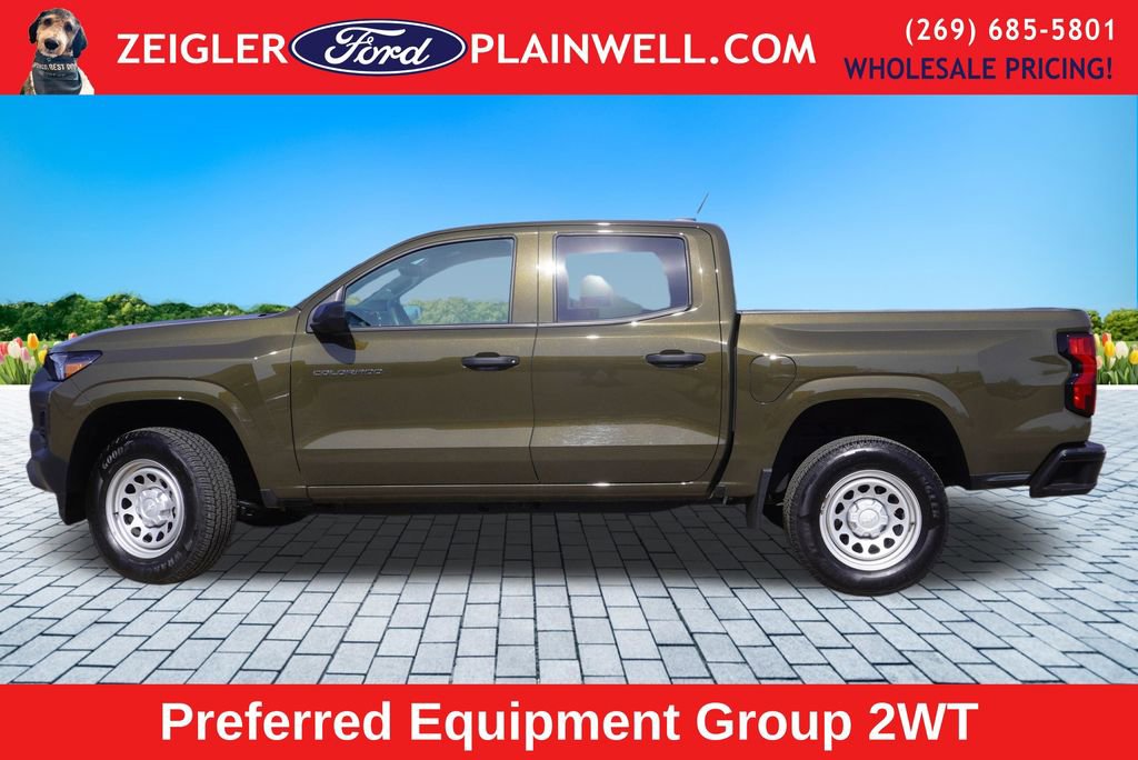 Used 2023 Chevrolet Colorado W/T image 2