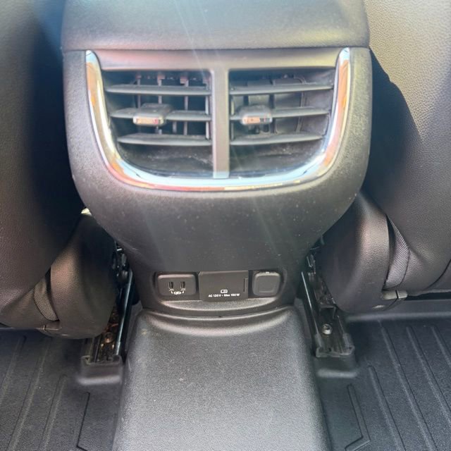 Used 2018 Chevrolet Malibu LT w/ True North Edition image 15