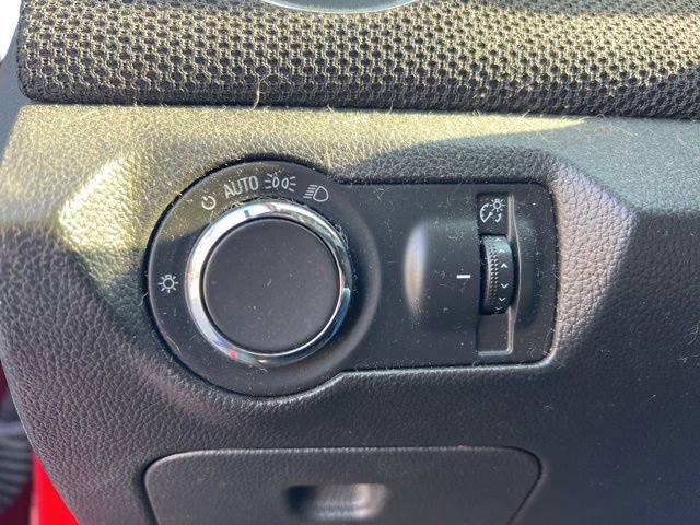 Used 2016 Chevrolet Cruze LT image 10