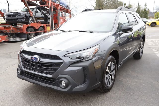 Used 2025 Subaru Outback Premium AWD/4WD image 7