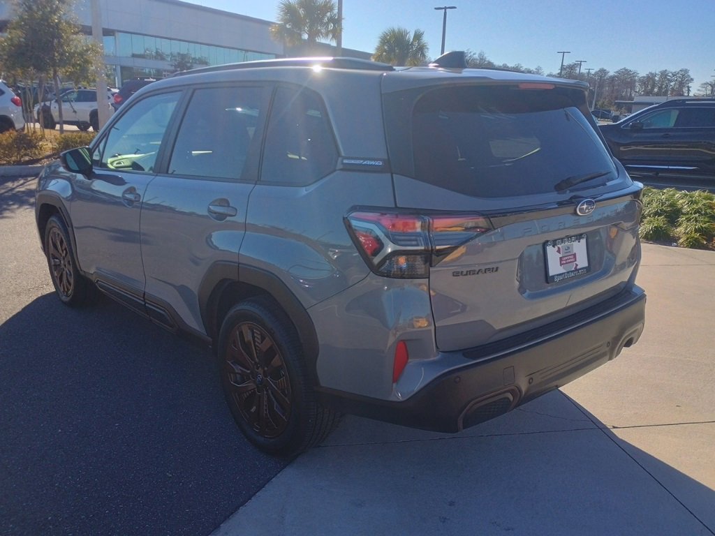 Used 2025 Subaru Forester Sport w/ Popular Package image 7