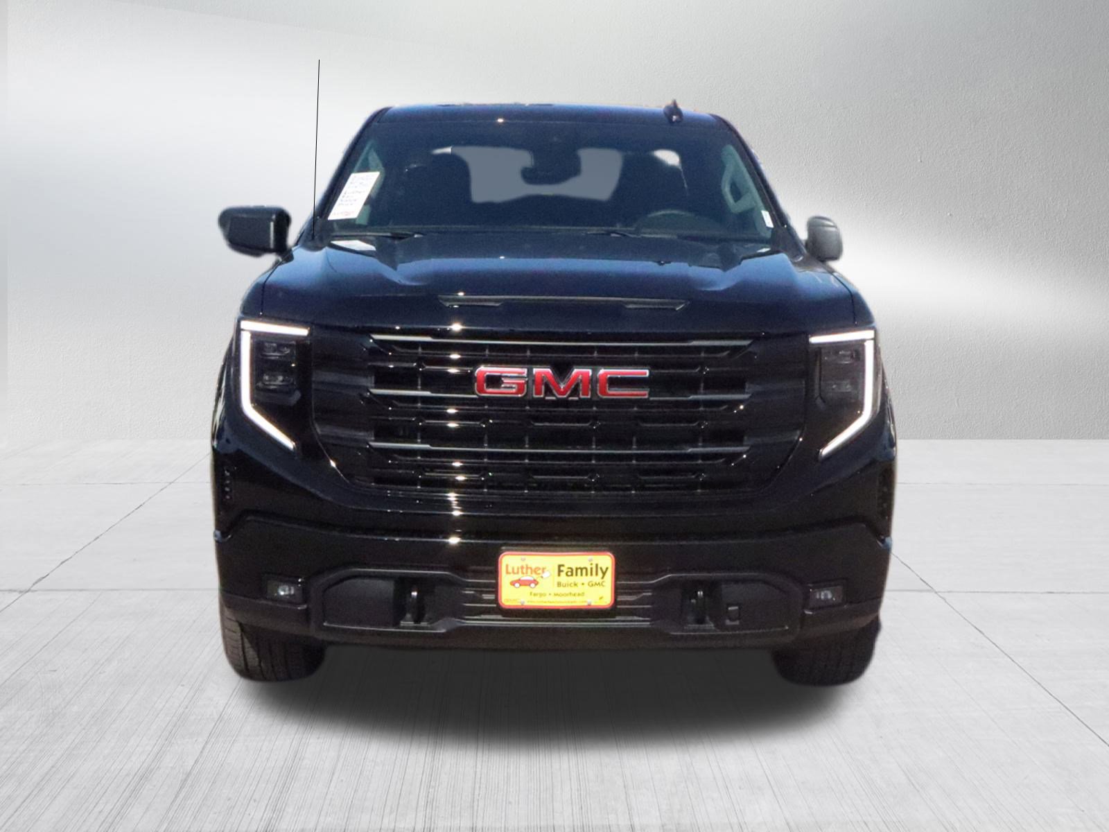New 2026 GMC Sierra 1500 Elevation image 2