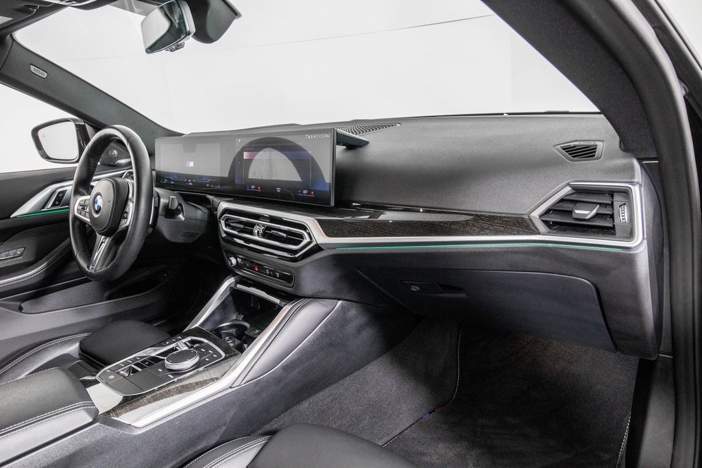 Used 2024 BMW M440i Coupe w/ Premium Package image 16