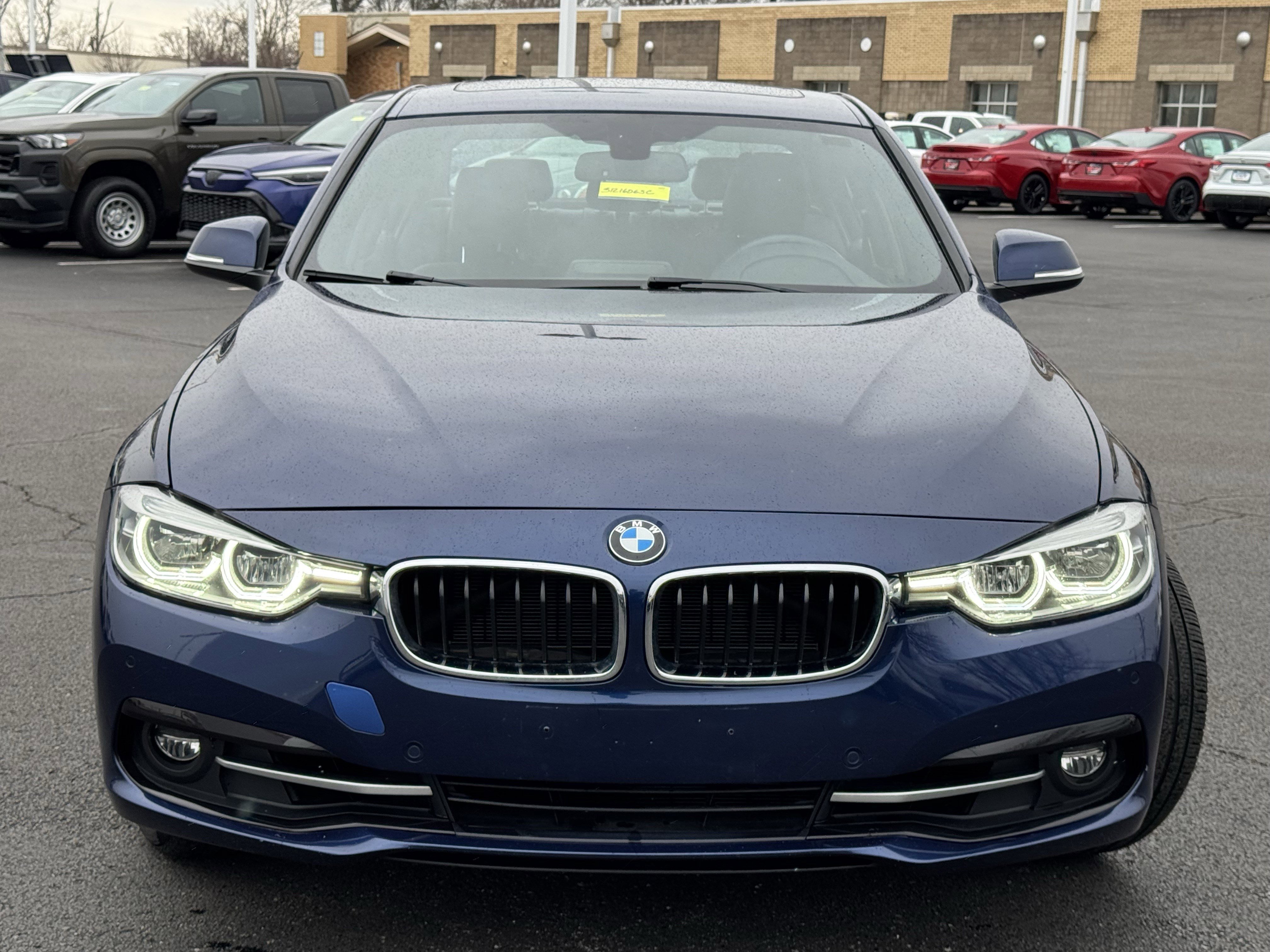 Used 2017 BMW 330i xDrive Sedan image 18