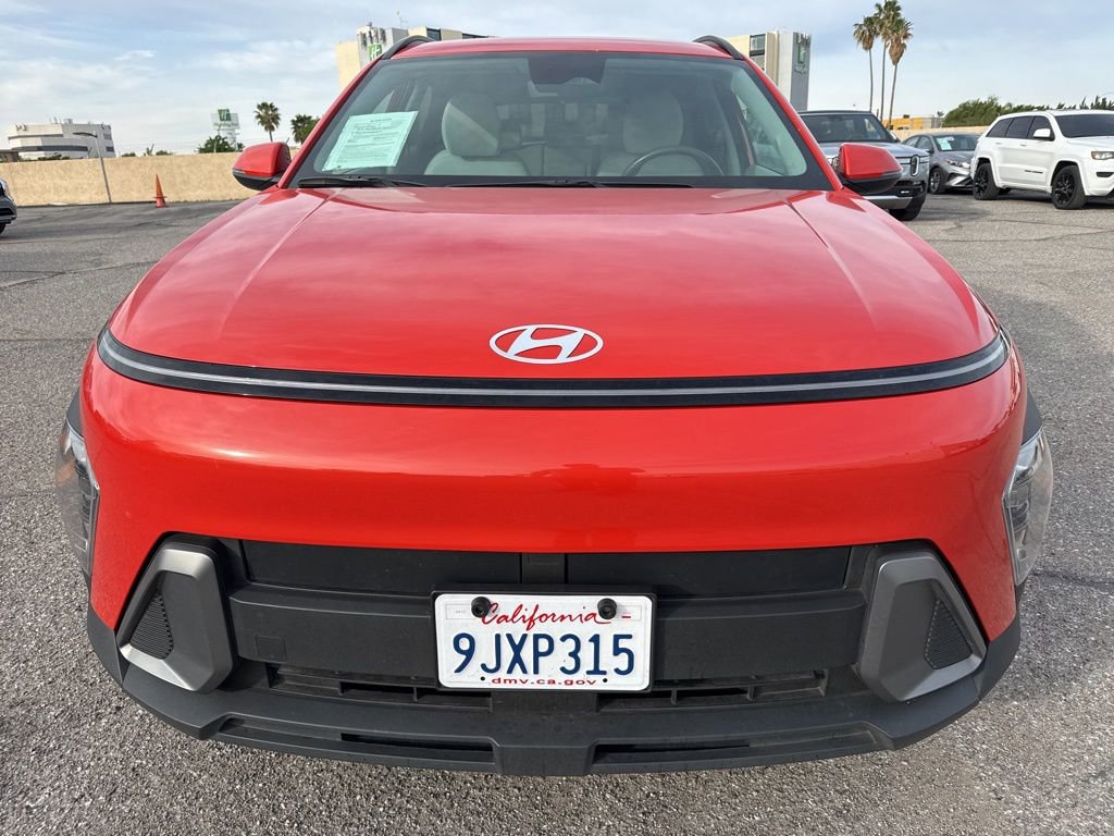 Used 2024 Hyundai Kona SEL FWD image 2