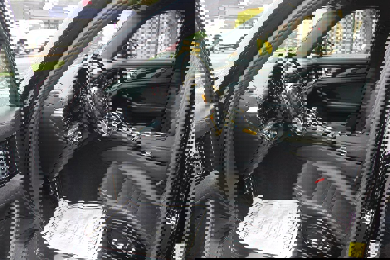 Used 2018 Porsche Panamera 4S image 13