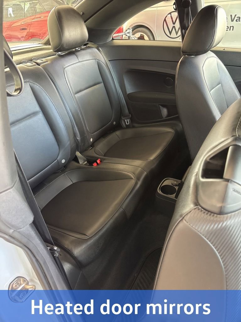 Used 2018 Volkswagen Beetle 2.0T S image 9