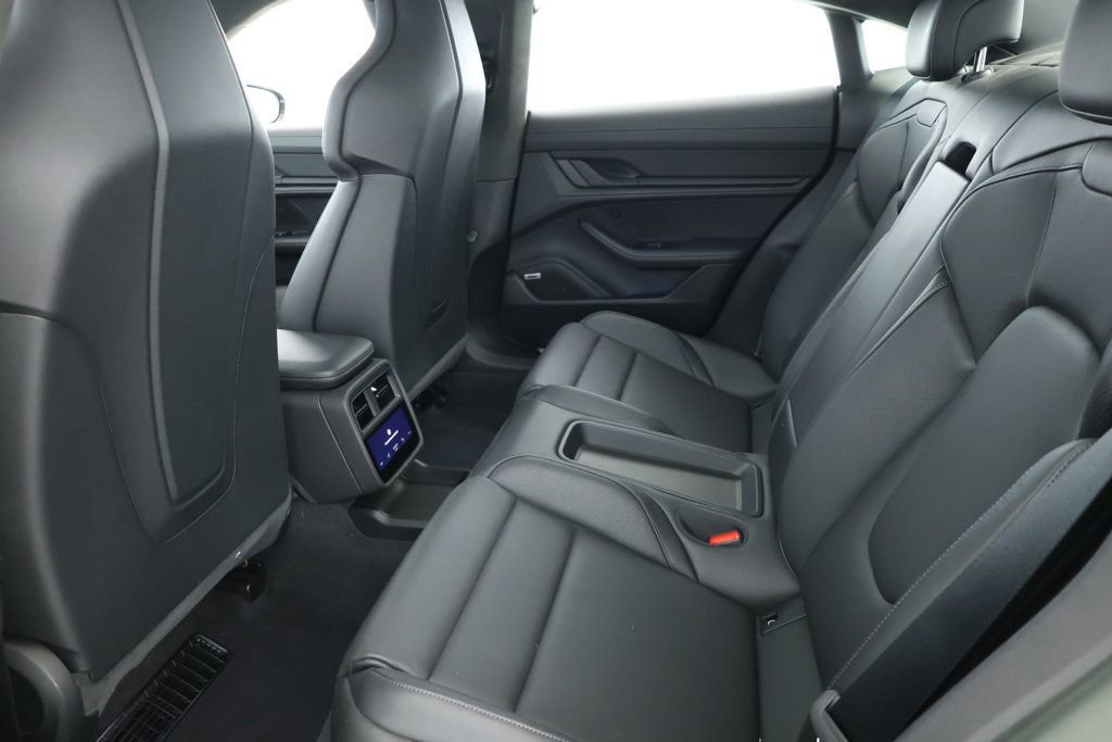 Used 2022 Porsche Taycan 4S image 22