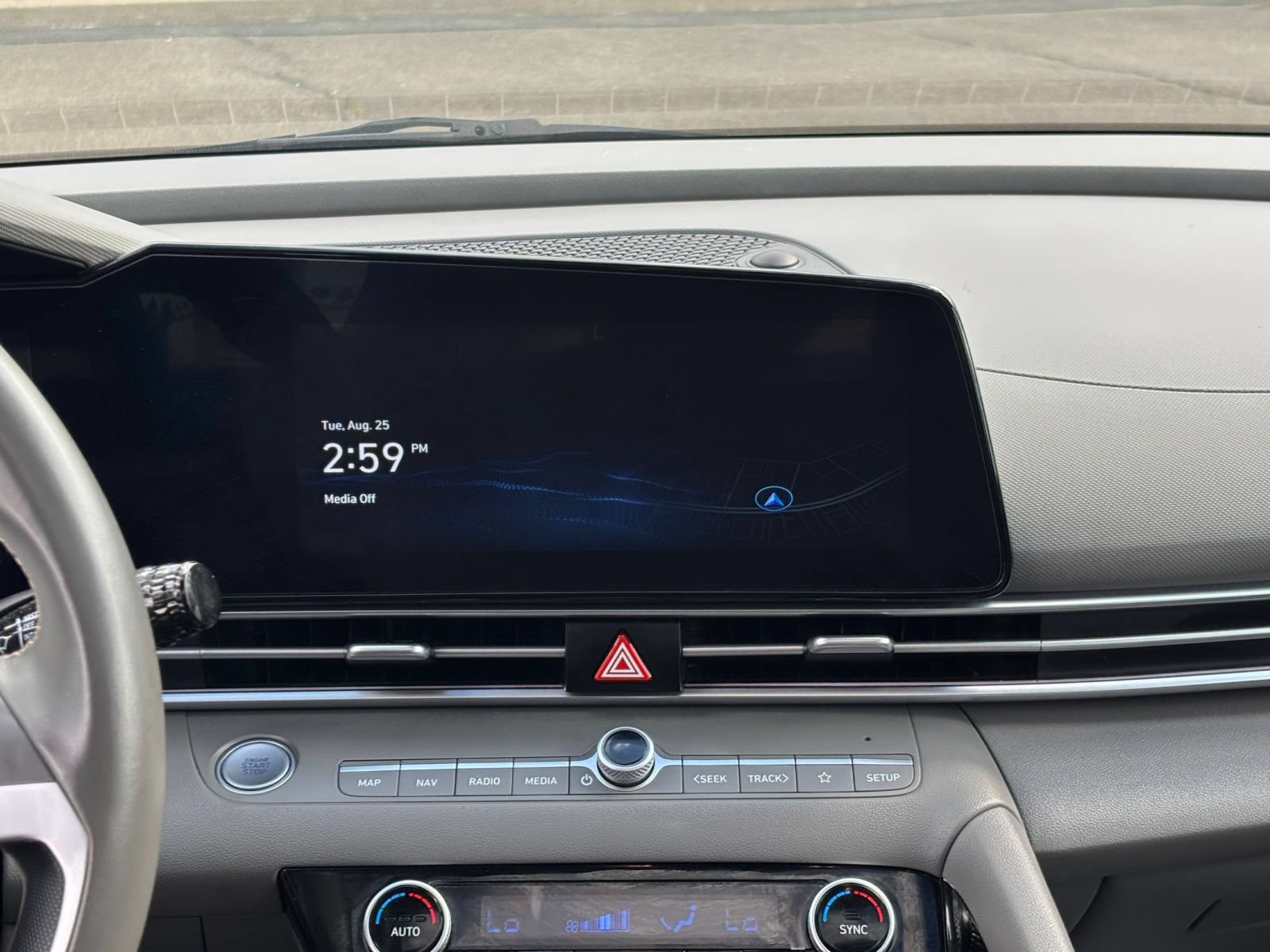 Used 2025 Hyundai Elantra SEL FWD image 16