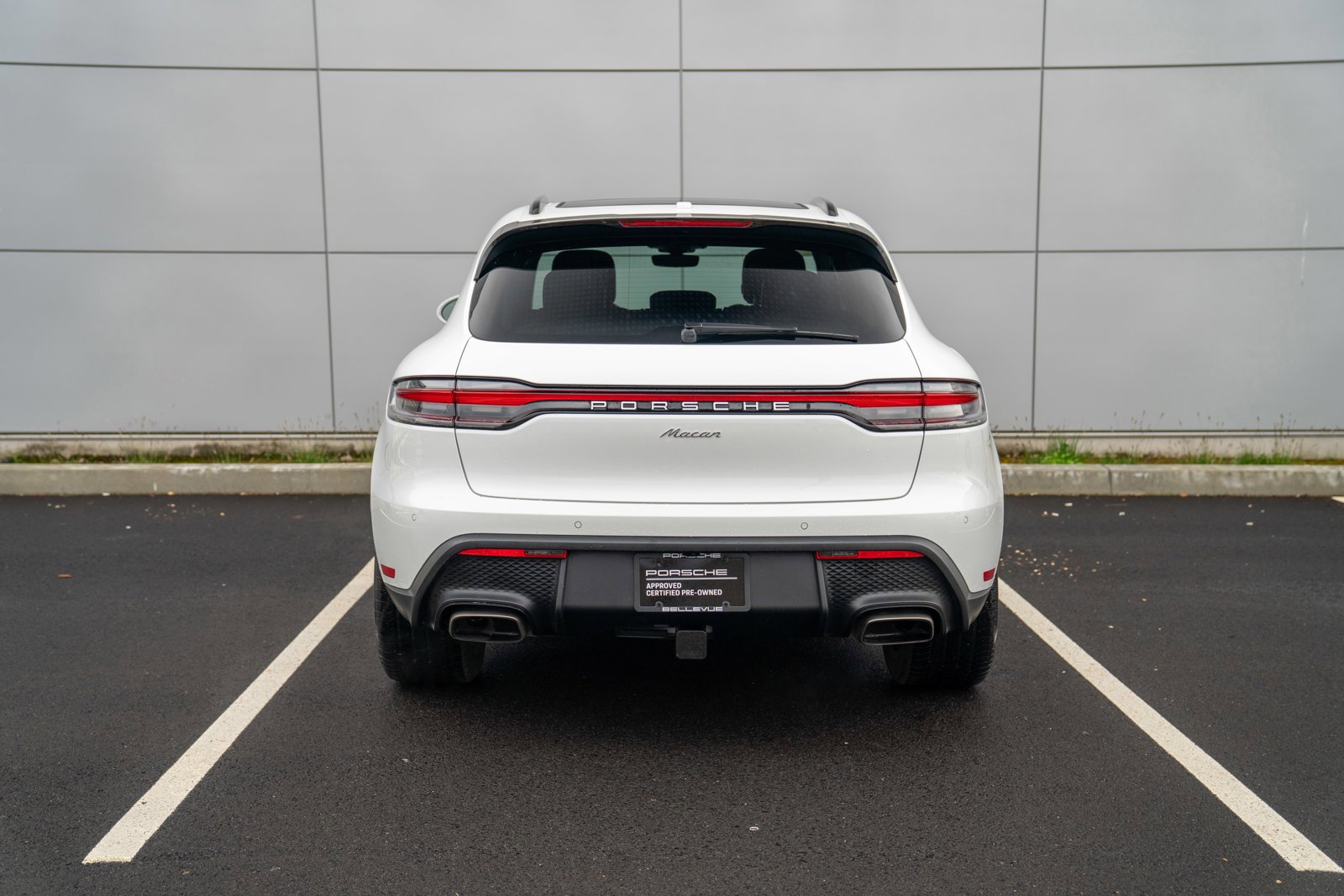Certified 2025 Porsche Macan image 7