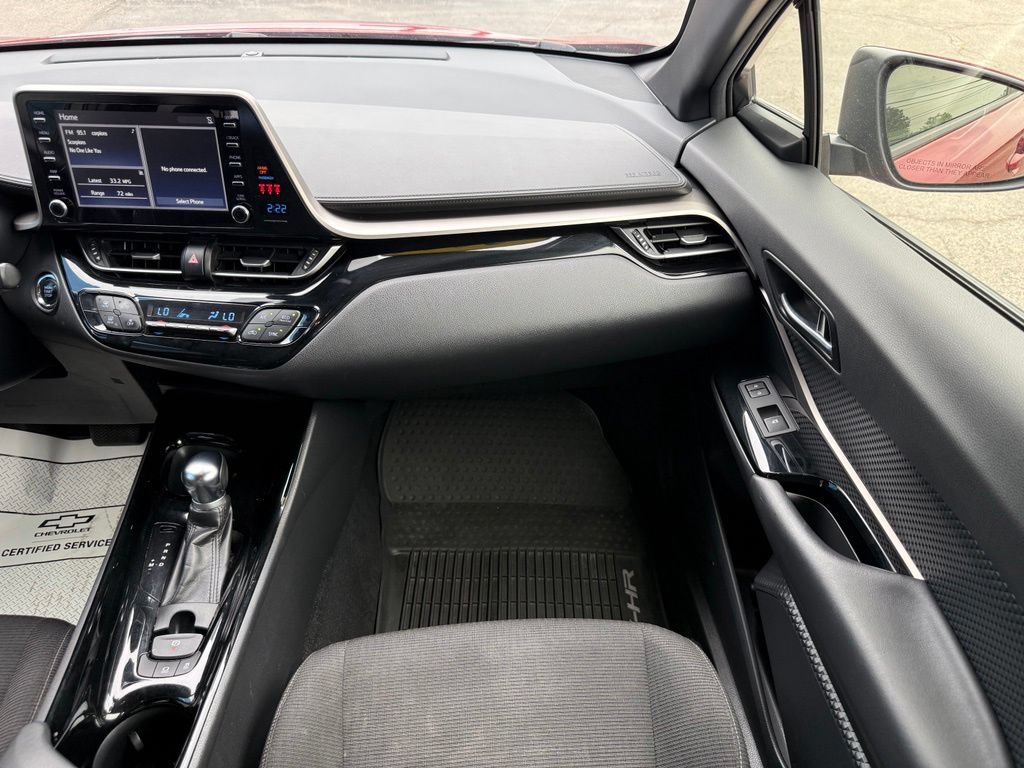 Used 2019 Toyota C-HR XLE FWD image 40