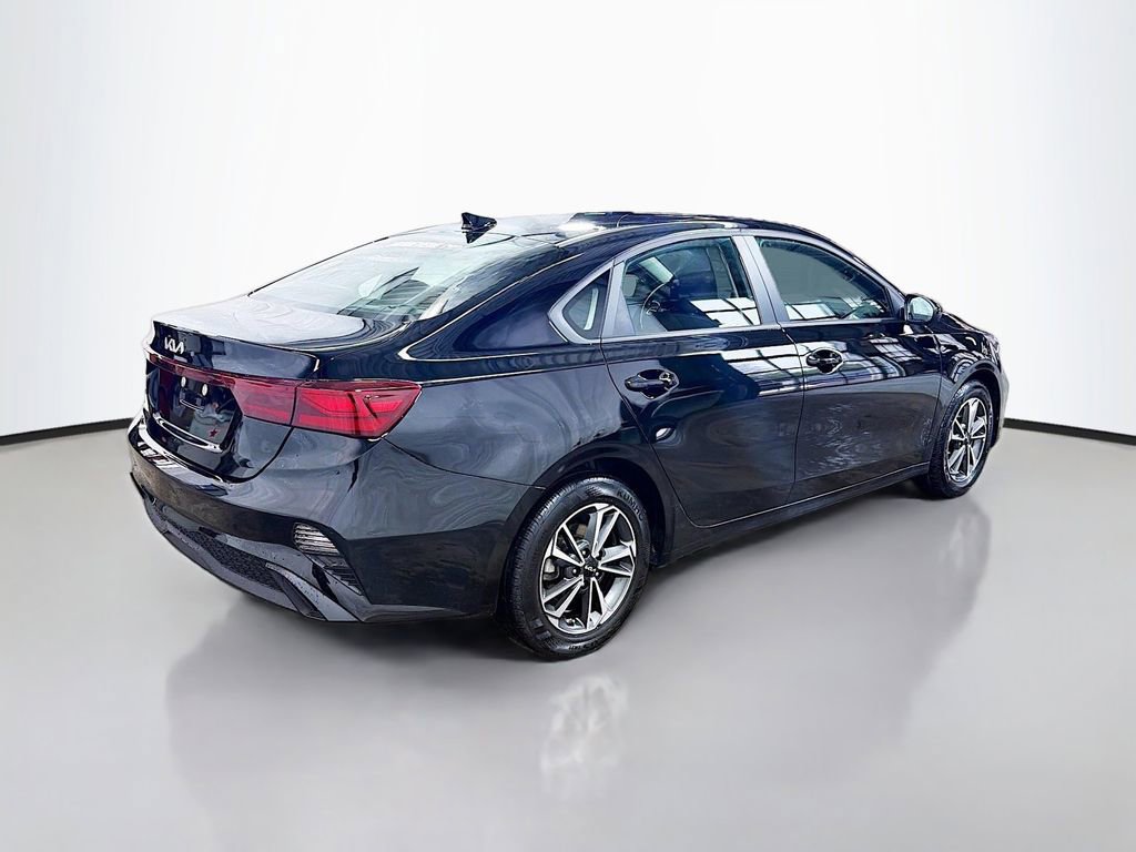 Used 2023 Kia Forte LXS FWD image 10