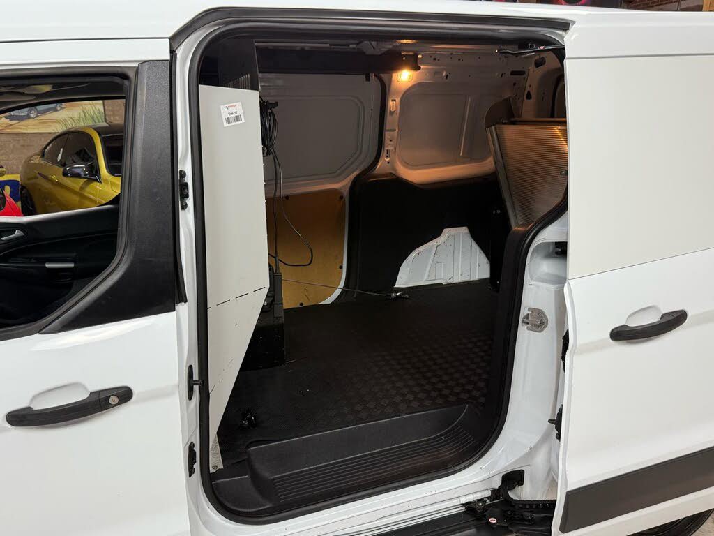 Used 2016 Ford Transit Connect XLT FWD image 32