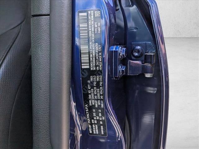 Used 2018 Jeep Renegade Limited w/ Safety & Security Group FWD image 23