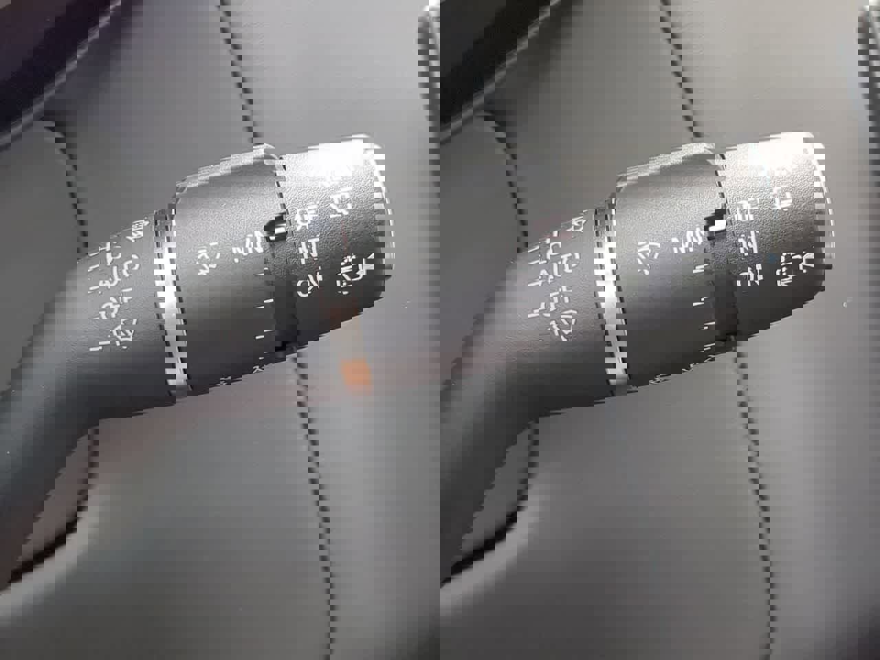 Used 2025 Land Rover Range Rover Sport Dynamic SE image 28