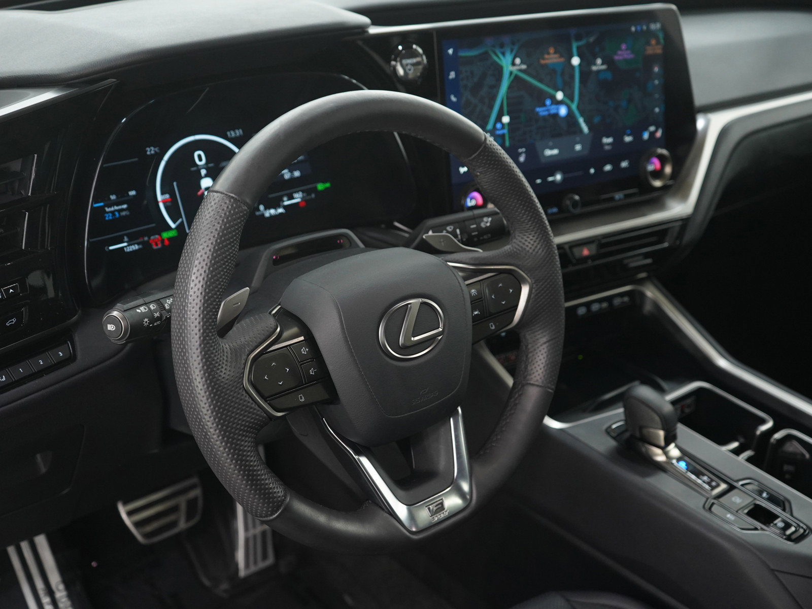 Used 2024 Lexus TX 500h AWD image 23