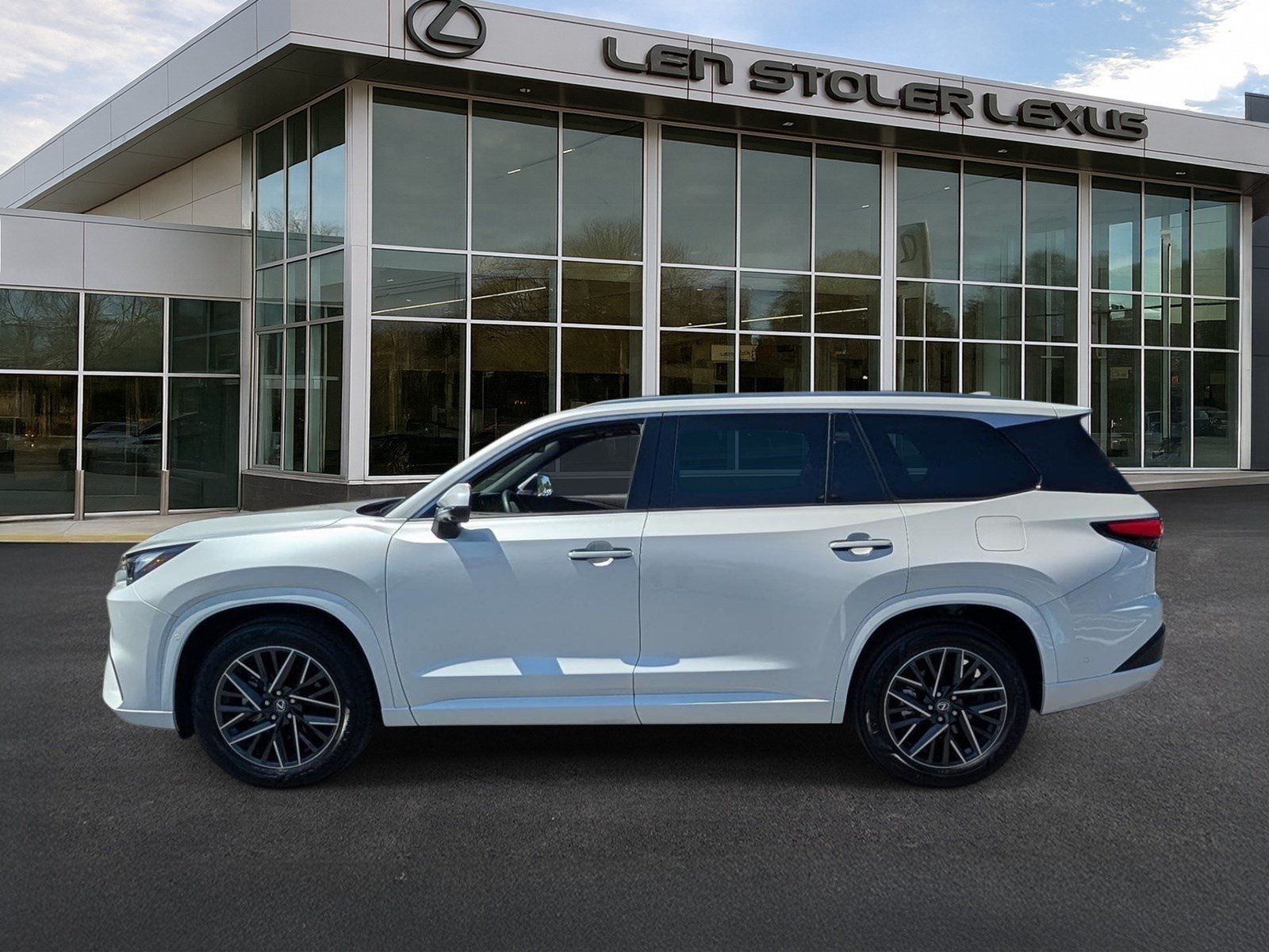 Certified 2025 Lexus TX 350 AWD w/ Technology Package image 6