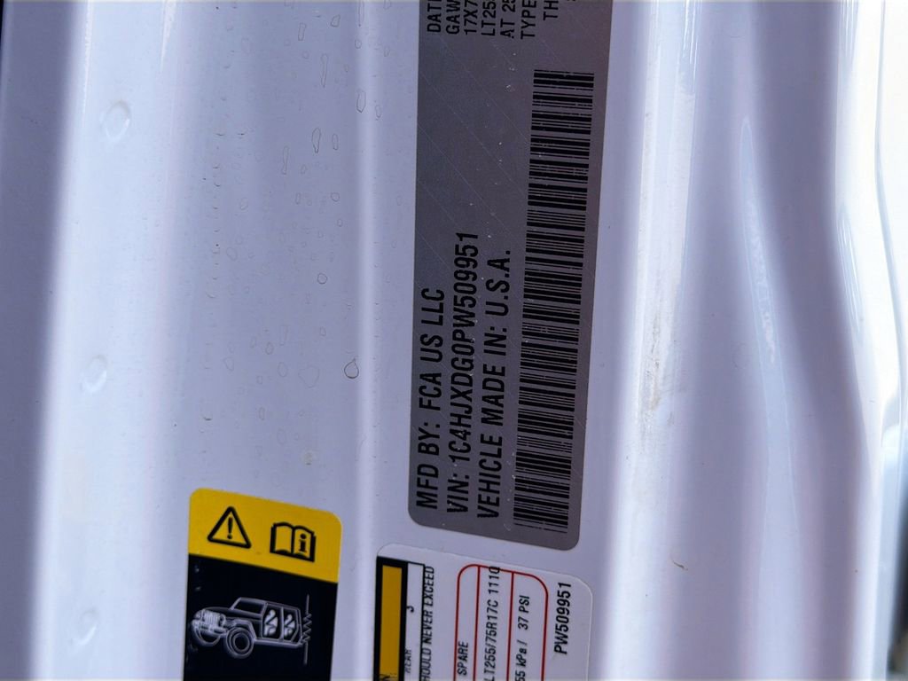 Used 2023 Jeep Wrangler Willys image 40