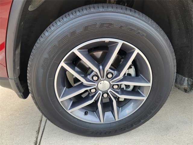 Used 2018 Jeep Grand Cherokee Limited RWD image 9