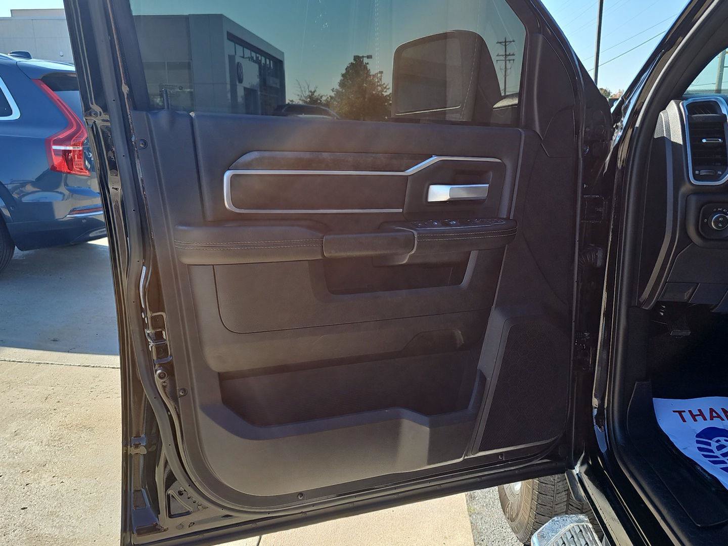 Used 2024 RAM 2500 Big Horn w/ Sport Appearance Package AWD/4WD image 20