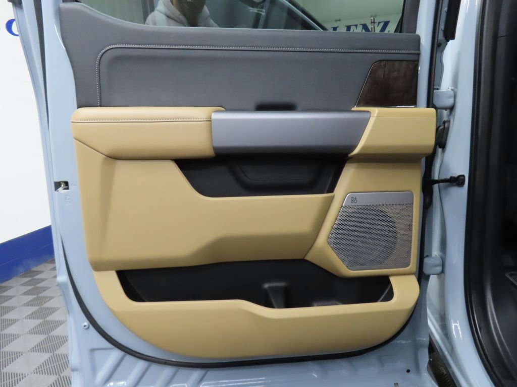 Used 2025 Ford F350 Lariat w/ Lariat Ultimate Package image 59