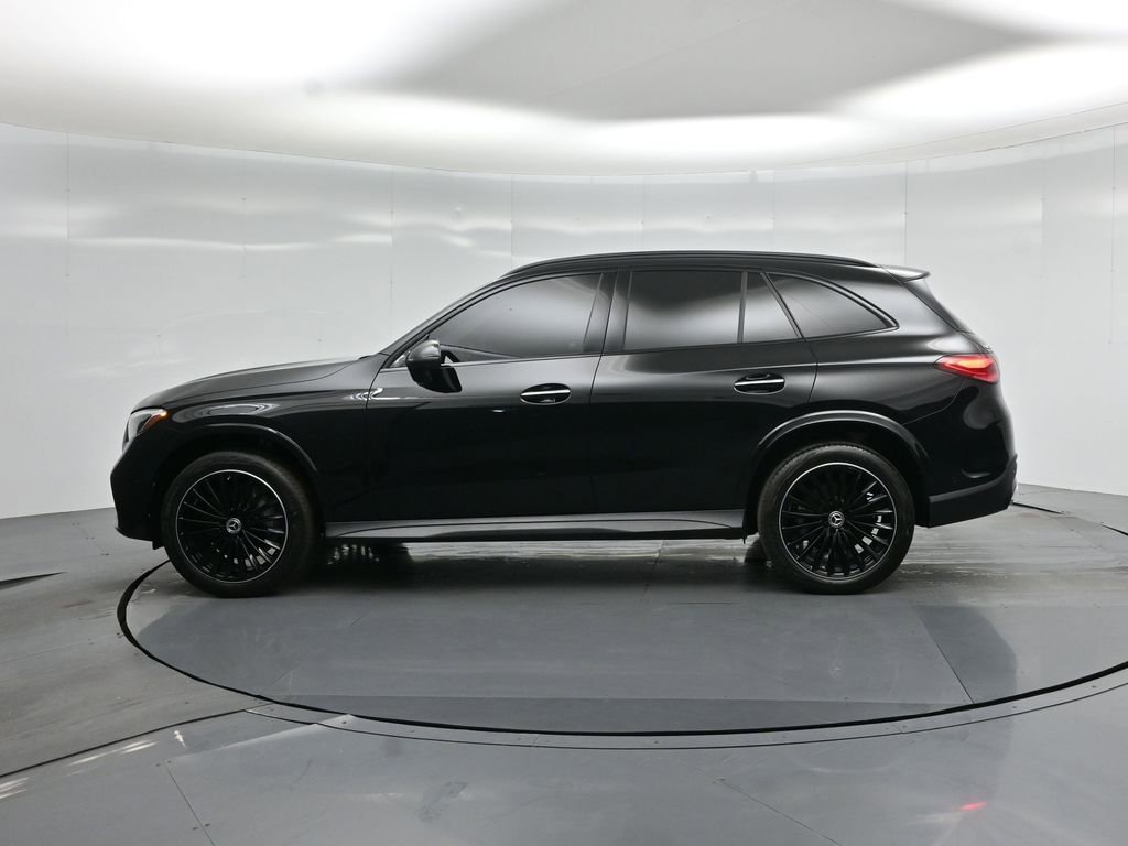 Used 2025 Mercedes-Benz GLC 300 image 32