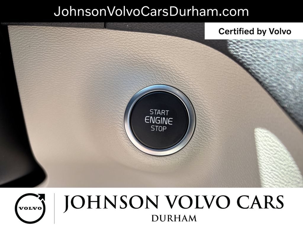 Used 2023 Volvo XC40 B5 Plus w/ Protection Package Premier AWD/4WD image 23