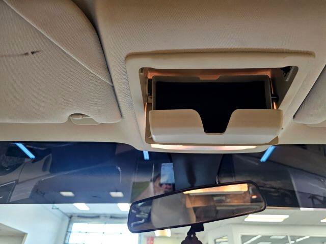 Used 2019 Ford Taurus SEL w/ Equipment Group 201A image 26