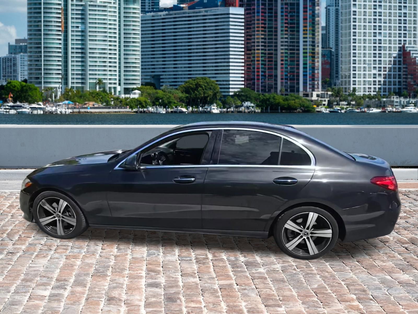 Used 2022 Mercedes-Benz C 300 Sedan image 2