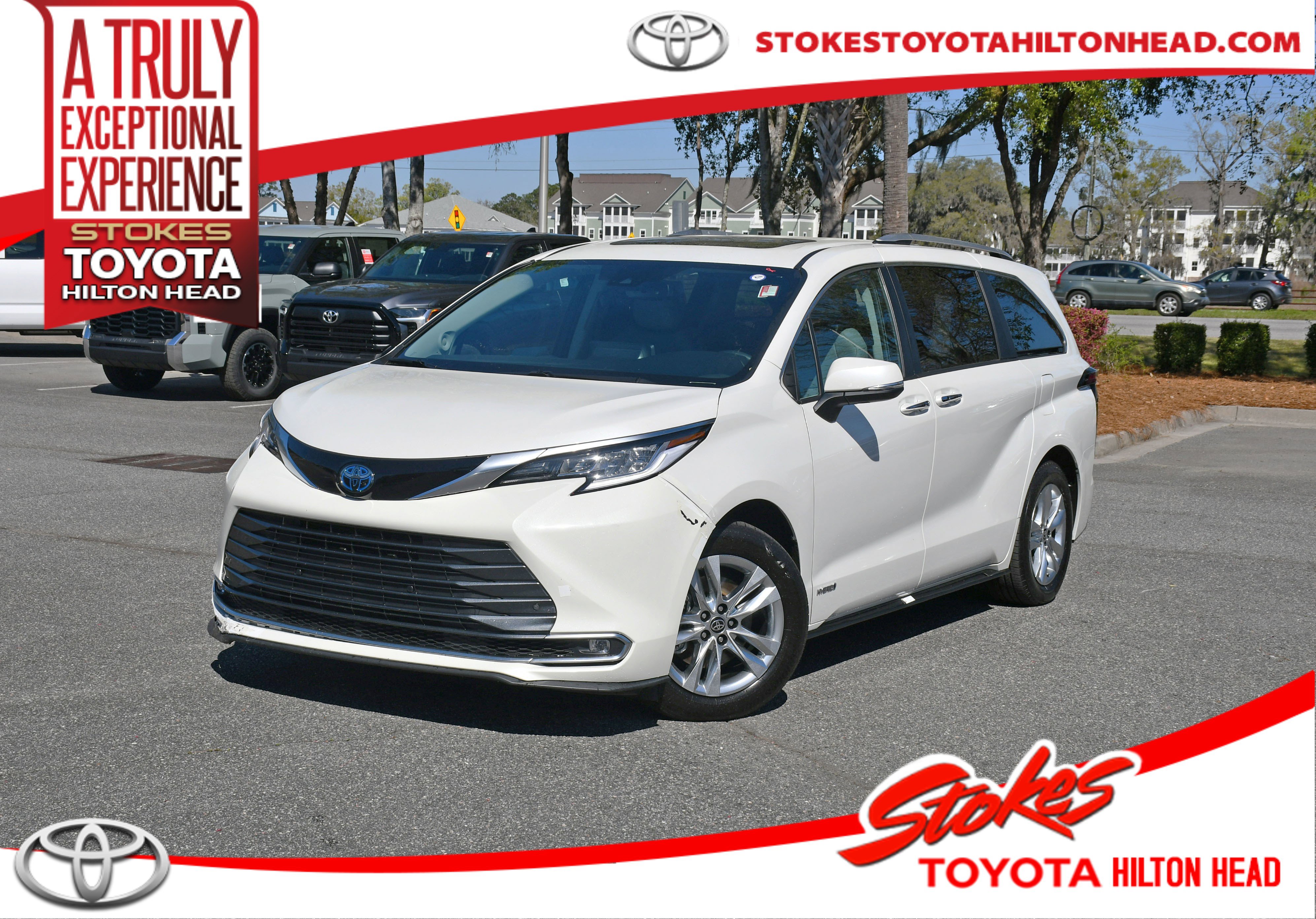Used 2021 Toyota Sienna Limited image 1