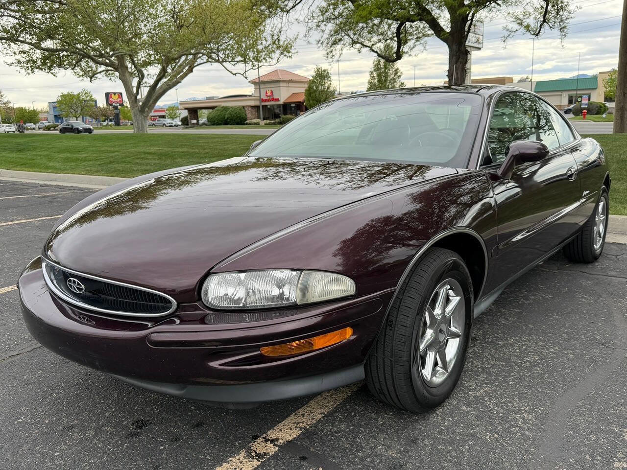 Used 1995 Buick Riviera Supercharged Coupe image 27