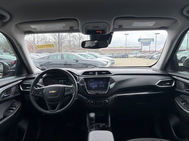 Used 2022 Chevrolet TrailBlazer LT w/ Convenience Package image 17