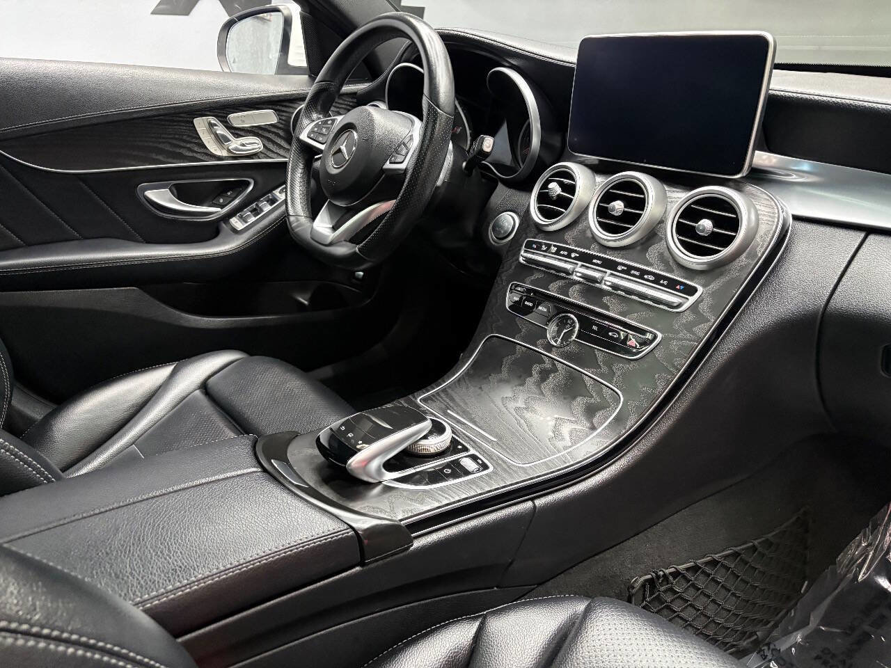 Used 2016 Mercedes-Benz C 300 Luxury image 52
