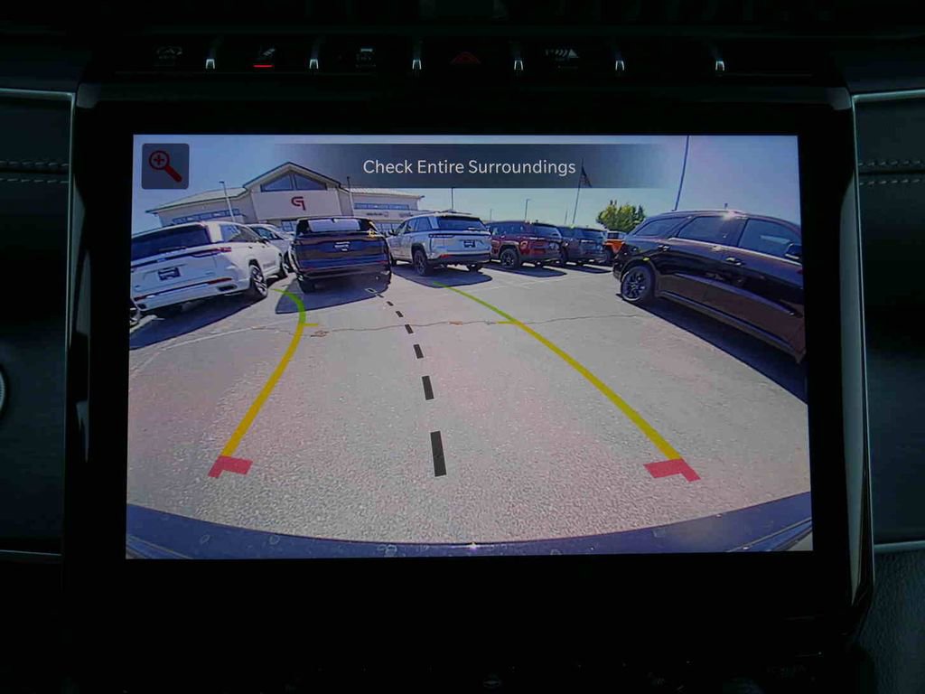 New 2025 Jeep Grand Cherokee Limited image 37