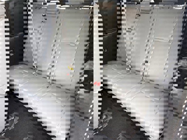 Used 2021 Toyota Highlander XLE image 16