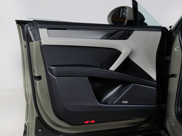New 2026 Porsche Cayenne Electric AWD/4WD image 28