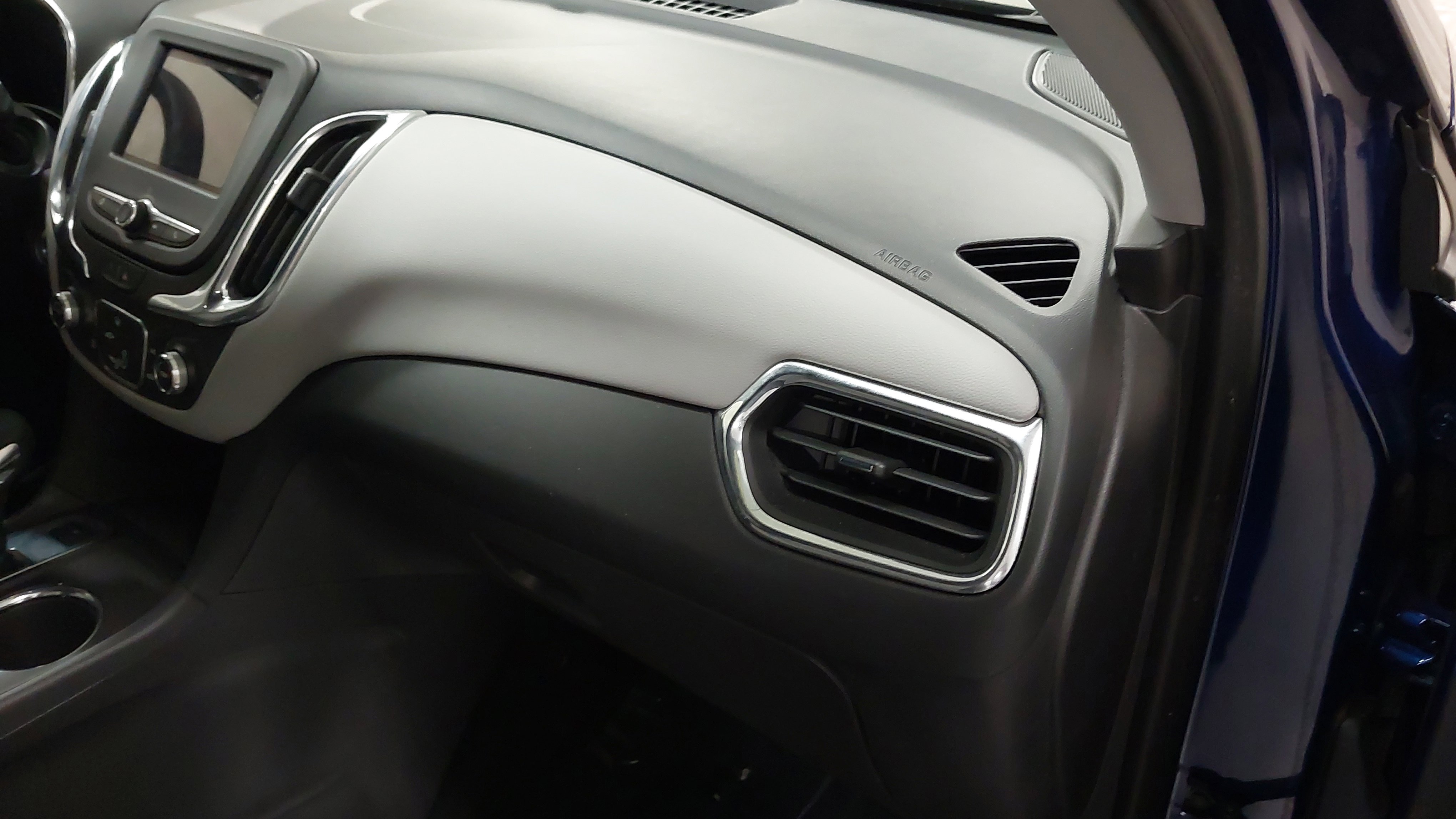 Used 2023 Chevrolet Equinox LS w/ LS Convenience Package image 29