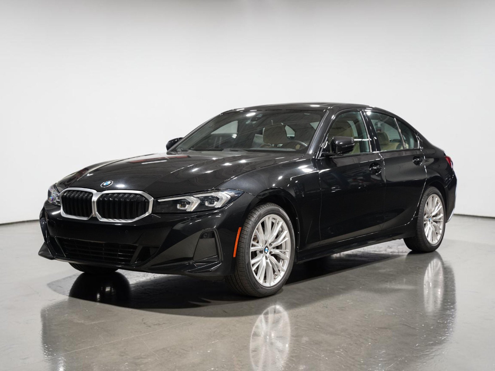 Used 2023 BMW 330i xDrive Sedan w/ Premium Package AWD/4WD image 17