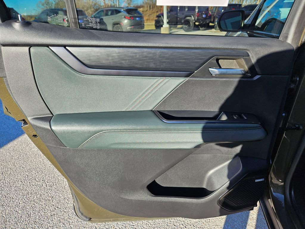 Used 2024 GMC Acadia AT4 w/ Super Cruise Package image 25