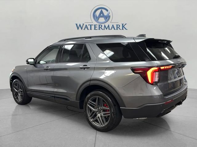 New 2026 Ford Explorer ST-Line w/ ST-Line Street Pack AWD/4WD image 3