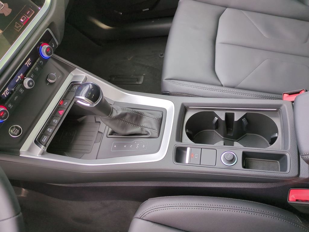 New 2025 Audi Q3 2.0T Premium image 14