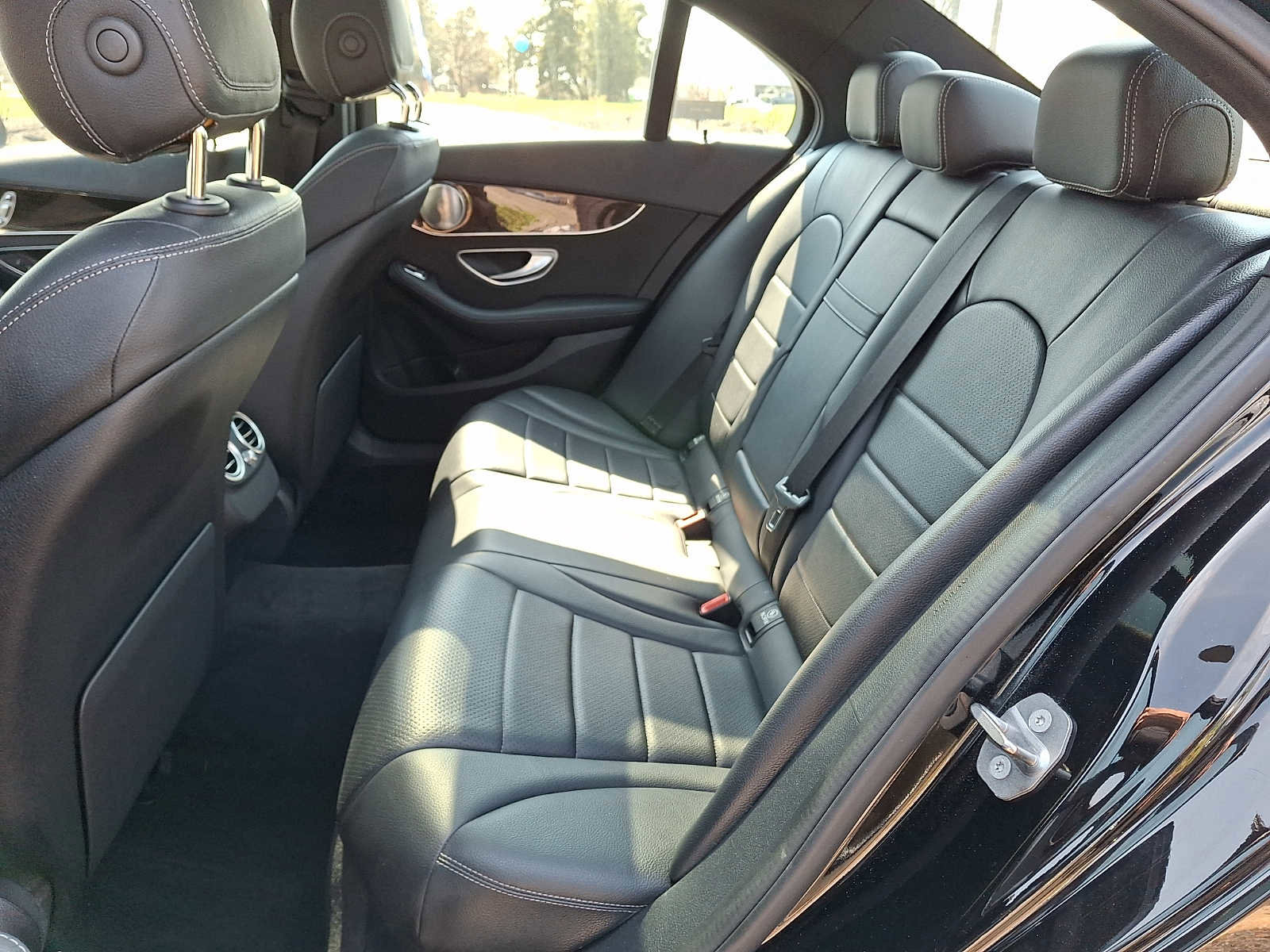 Used 2019 Mercedes-Benz C 300 4MATIC Sedan image 8