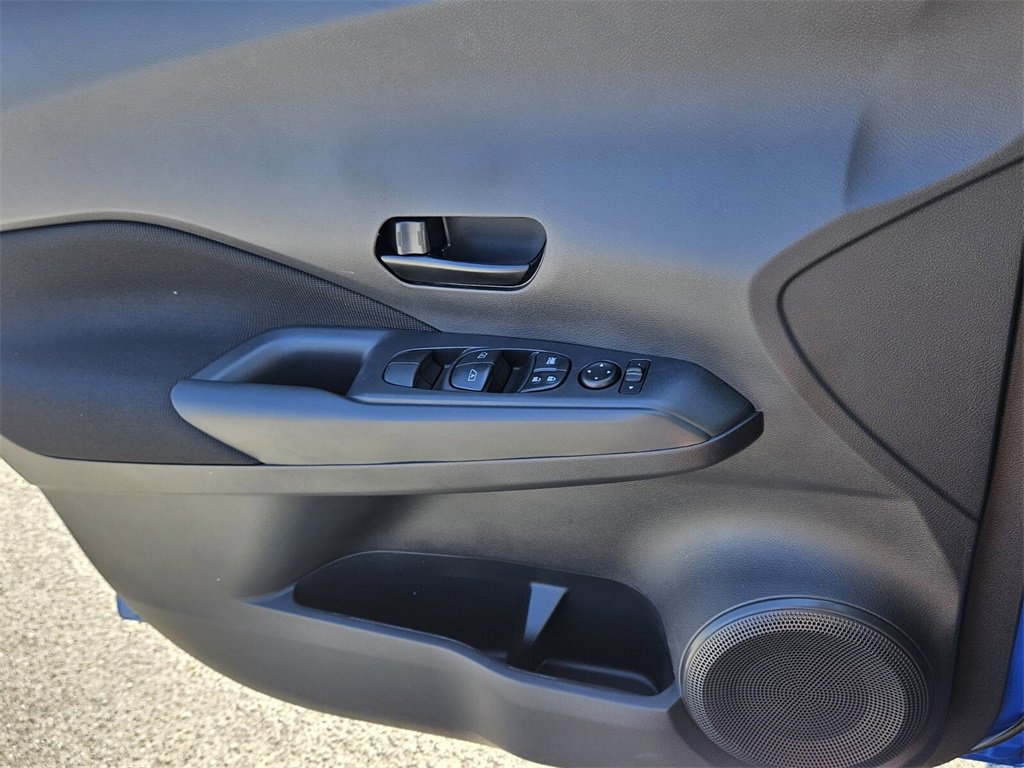 New 2025 Nissan Kicks Play S image 27