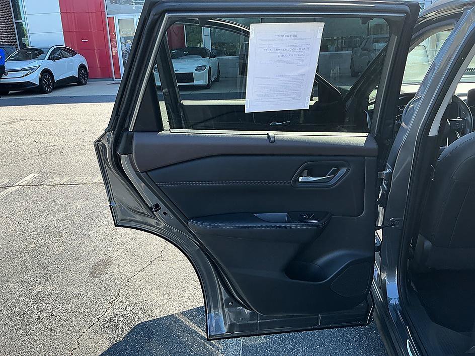 Certified 2023 Nissan Rogue SL w/ SL Premium Package AWD/4WD image 24